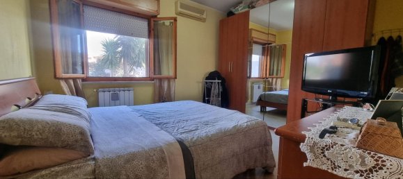 Apartamento de 3 dormitorios en Ardea, Italy No. 377560 11