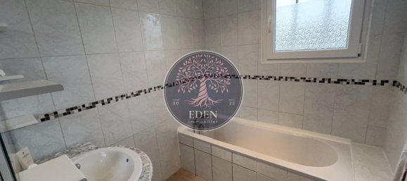 3 bedrooms House in Dreux, France No. 50265 6