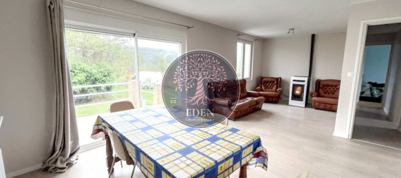 3 bedrooms House in Dreux, France No. 50265 2