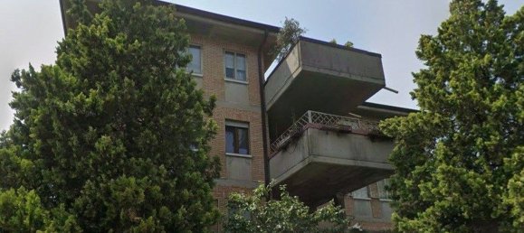 59m² Garage in Verona, Italy No. 372371 3