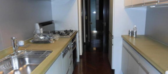 4 bedrooms Apartment in Ehime, Japan No. 3710 2