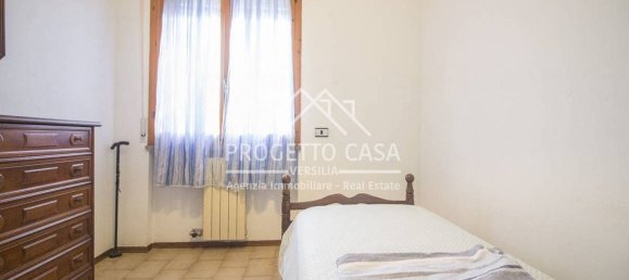 Apartamento de 3 dormitorios en Viareggio, Italy No. 380231 24