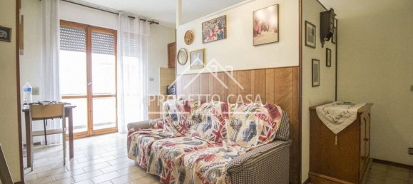 Apartamento de 3 dormitorios en Viareggio, Italy No. 380231 5