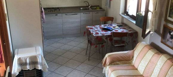 2 rooms Apartment in Salerno, Italy No. 269440 6