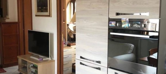 2 rooms Apartment in Salerno, Italy No. 269440 4