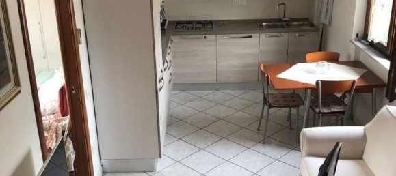 2 rooms Apartment in Salerno, Italy No. 269440 3