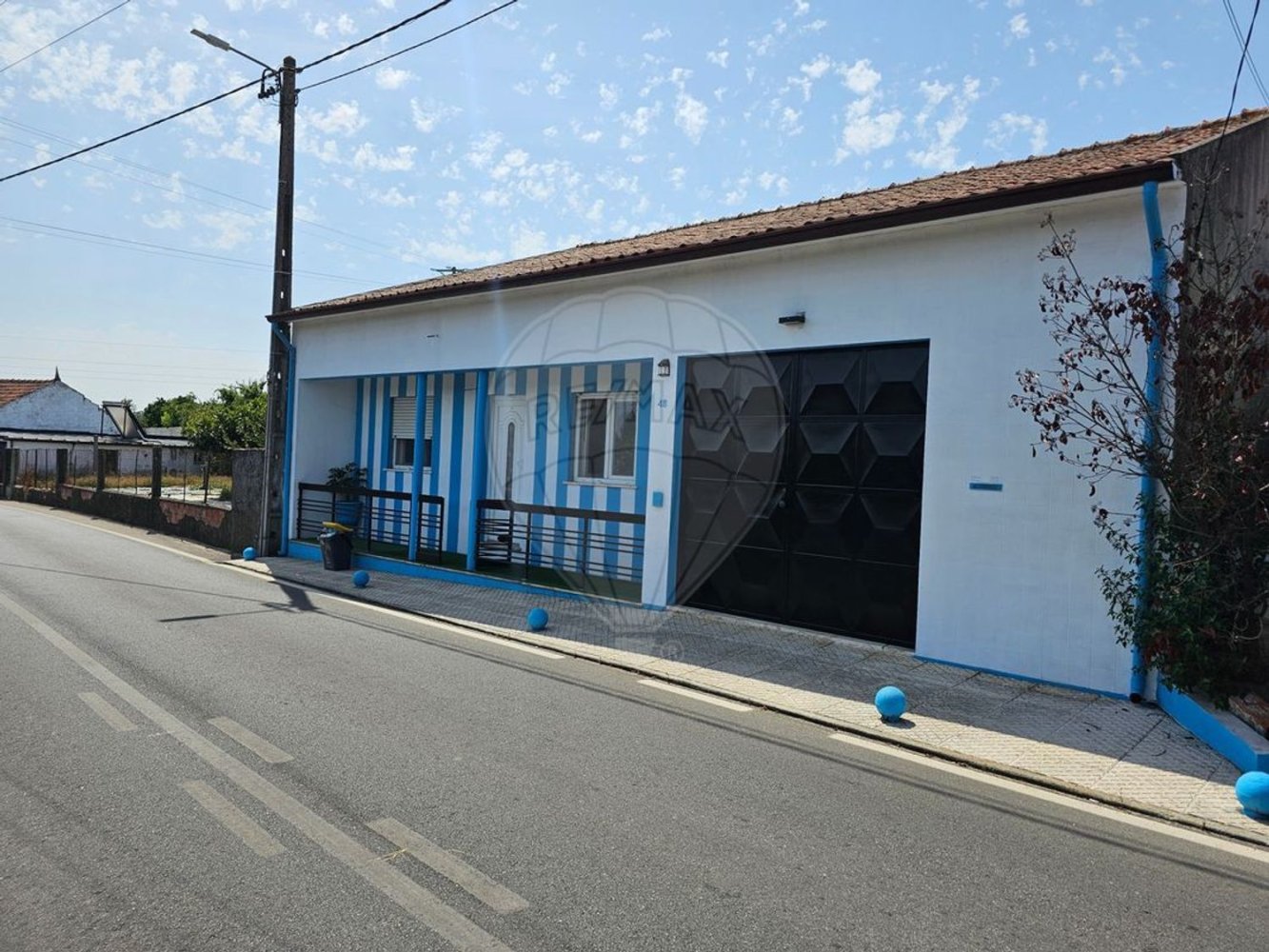 3 bedrooms House in Oia, Portugal No. 276043