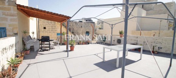 6 bedrooms House in Qormi, Malta No. 1892 16