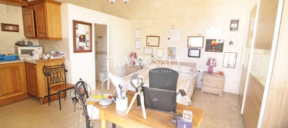 6 bedrooms House in Qormi, Malta No. 1892 18