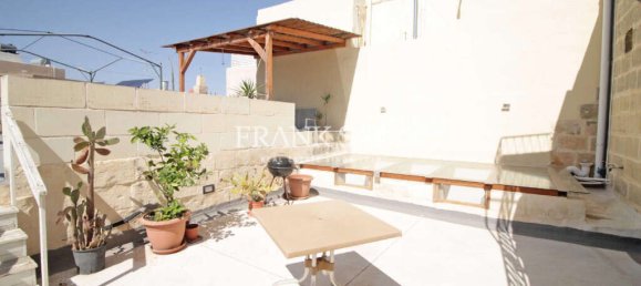 6 bedrooms House in Qormi, Malta No. 1892 17