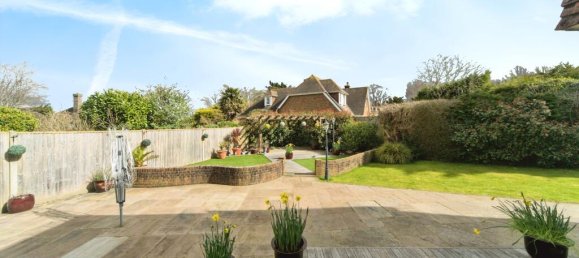 4 bedrooms House in Eastbourne, United Kingdom No. 10466 18