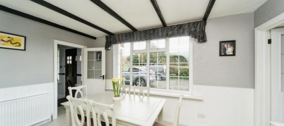 4 bedrooms House in Eastbourne, United Kingdom No. 10466 7