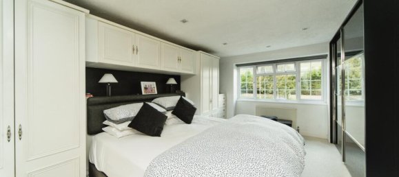 4 bedrooms House in Eastbourne, United Kingdom No. 10466 17