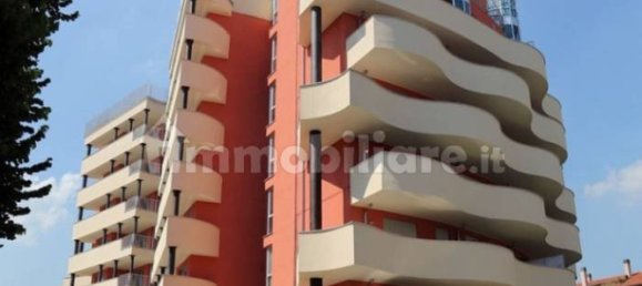 3 bedrooms Apartment in Legnano, Italy No. 131582 2