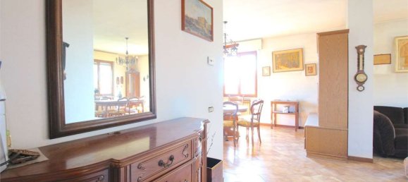 Здание с 20 комнатами в Лискате, Италия № 105034 23