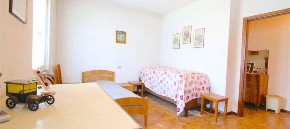 Здание с 20 комнатами в Лискате, Италия № 105034 34