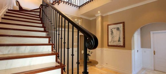 7 bedrooms House in Cadiz, Spain No. 27511 37