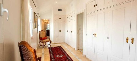 7 bedrooms House in Cadiz, Spain No. 27511 8