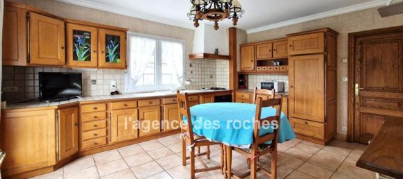 4 bedrooms House in Eragny, France No. 359569 5