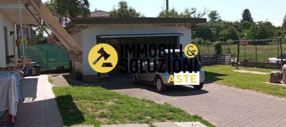 4 rooms Apartment in Biandronno, Italy No. 182167 22