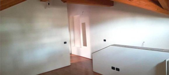 Duplex T2 em Varese, Italy N.º 65278 24