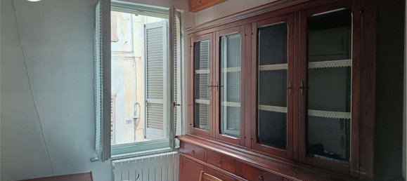 2-salle Appartement à Stezzano, Italy No. 5930 4