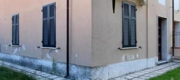 8-salle Villa à Carrara, Italy No. 50908 6