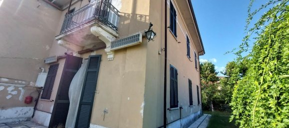 8-salle Villa à Carrara, Italy No. 50908 12