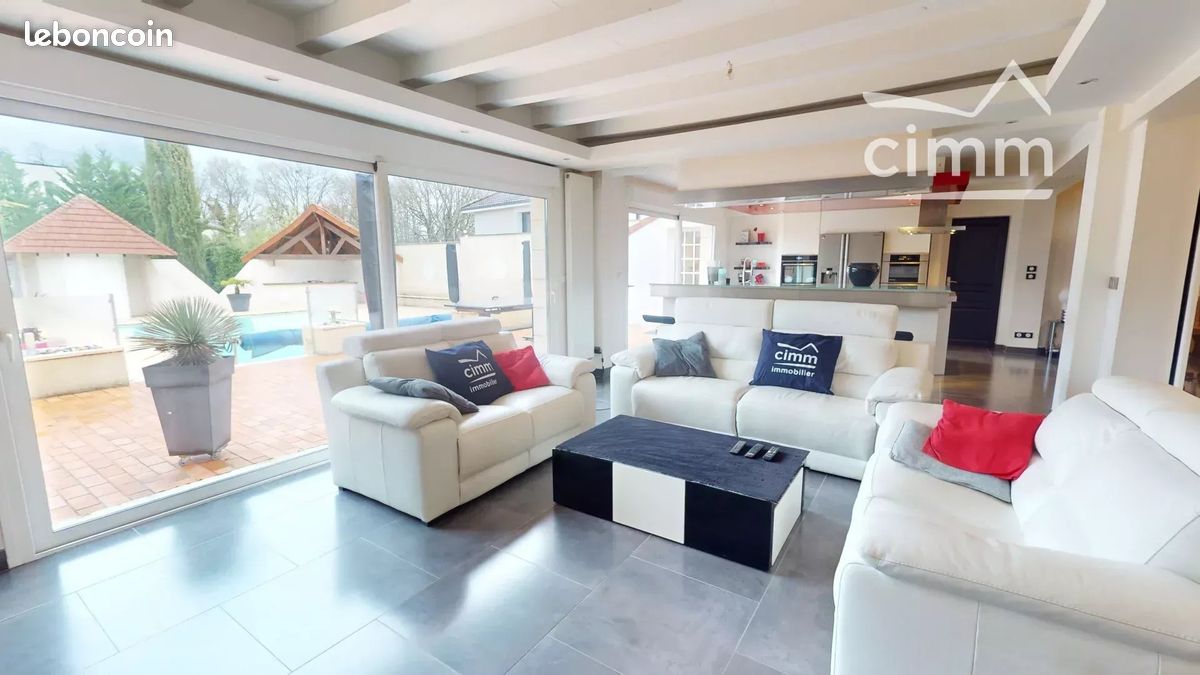 4 غرف نوم منزل في Saint-Cyr-en-Val, France رقم 331043