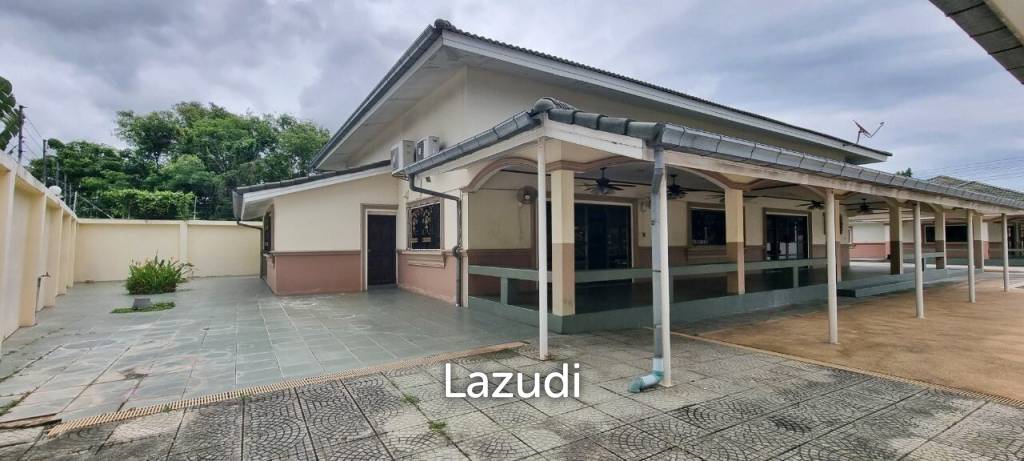 Café/restaurante de 7 dormitorios en Pattaya, Thailand No. 15569