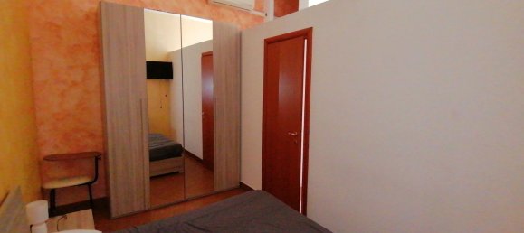 2 rooms Apartment in Foggia, Italy No. 34987 6