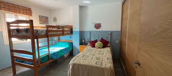 Adosado de 4 dormitorios en Estepona, Spain No. 81218 18