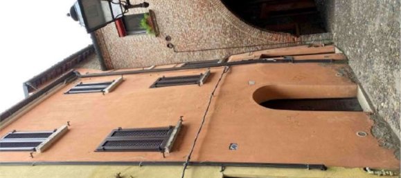 2 rooms Apartment in Ferrara, Italy No. 25060 10