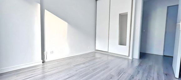 1 bedroom Apartment in Charenton-le-Pont, France No. 170827 6