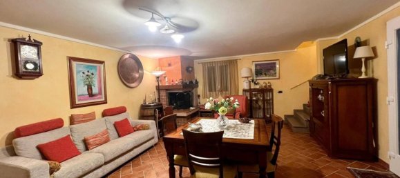 3 Schlafzimmer Villa in Montale, Italy, Nr. 219153 32