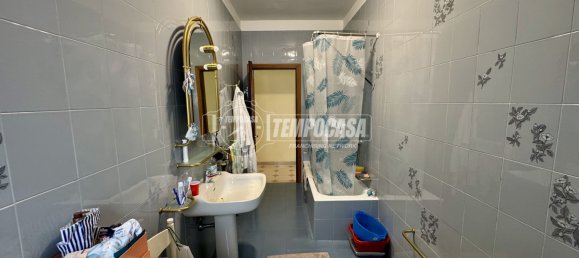 4 rooms Apartment in Caserta, Italy No. 286560 14