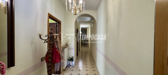 4 rooms Apartment in Caserta, Italy No. 286560 27