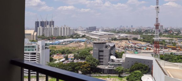 2 Schlafzimmer Eigentumswohnung in Huai Khwang, Thailand, Nr. 4667 10