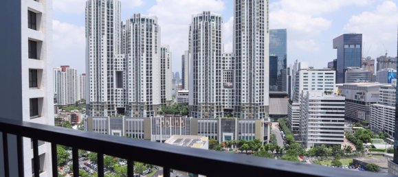 2 Schlafzimmer Eigentumswohnung in Huai Khwang, Thailand, Nr. 4667 11