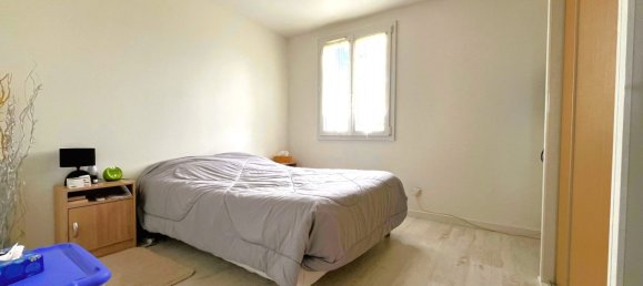 3 bedrooms House in Sours, France No. 60873 2