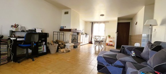 3 bedrooms House in Sours, France No. 60873 8