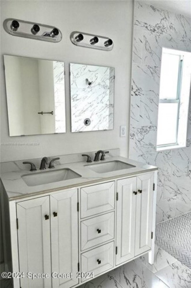 4 bedrooms House in Palm Bay, USA No. 377220