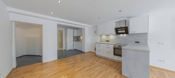 2 rooms Apartment in Hall in Tirol, Austria No. 222777 2