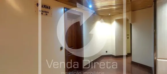 44m² Office in Lisbon, Portugal No. 94101 6