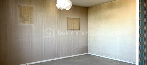 2 bedrooms Apartment in Fleury-les-Aubrais, France No. 94211 4