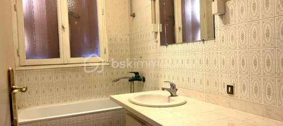 2 bedrooms Apartment in Fleury-les-Aubrais, France No. 94211 6