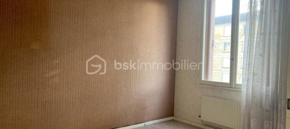 2 bedrooms Apartment in Fleury-les-Aubrais, France No. 94211 7