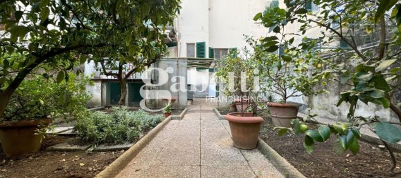 4 غرف نوم شقة في Florence, Italy رقم 347534 14