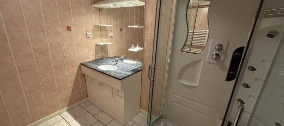 3 bedrooms House in Bourg-Fidele, France No. 227829 4