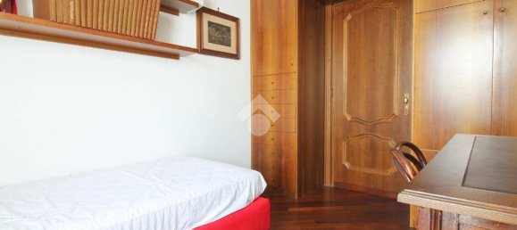 3 غرف نوم شقة في Pavia, Italy رقم 78756 25